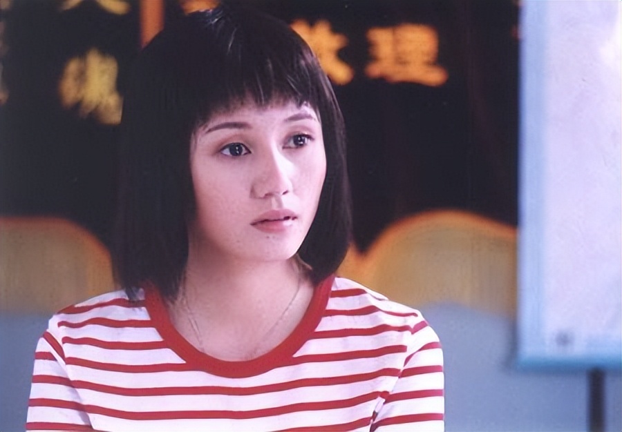 袁泉6根钢钉,袁泉走红毯打了多少明星的脸