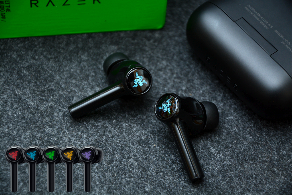 RGB灯、主动降噪，灯厂代表作，雷蛇战锤狂鲨真无线二代耳机开箱