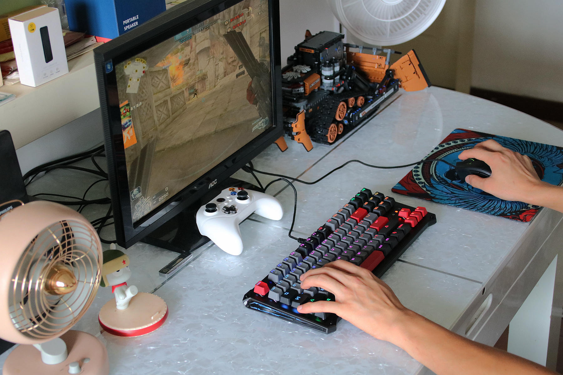 专为游戏玩家设计，好看且实用，血手幽灵B930光轴机械键盘评测