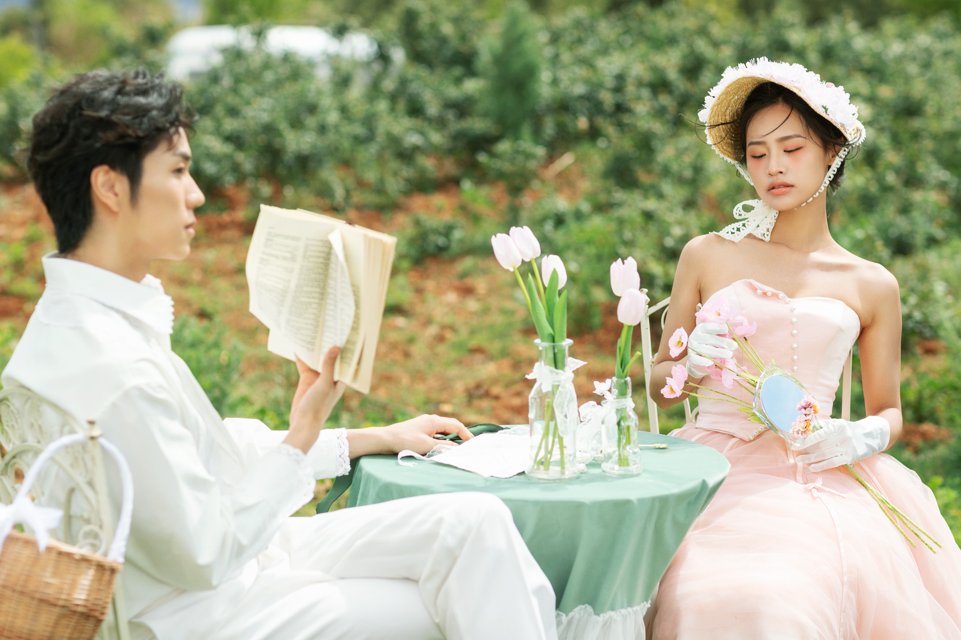 丽江束河古镇客栈楼顶婚纱照旅拍,阜阳丽江婚纱照旅拍推荐