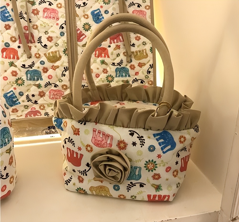 泰国曼谷包特征,曼谷包图片