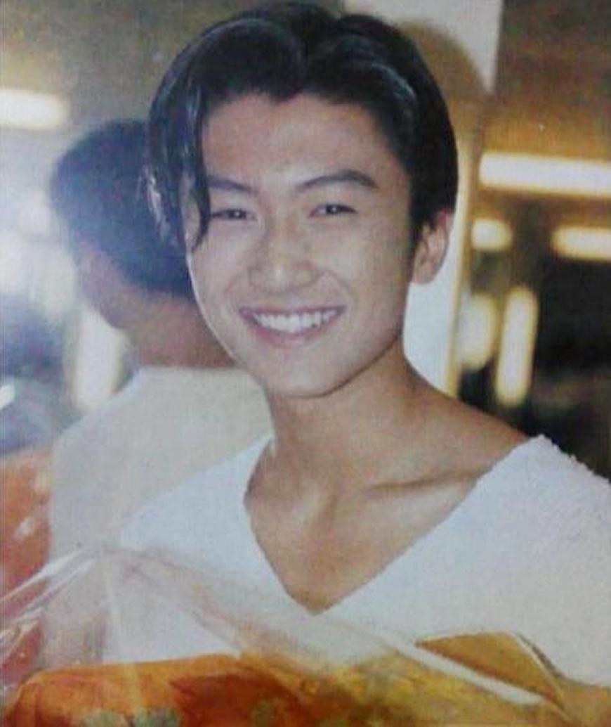 谢霆锋接受采访被曝此生最爱王菲,谢霆锋坦言最遗憾的事王菲无奈