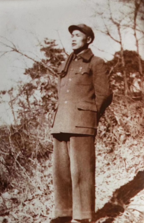 抗美援朝英雄邓岳,邓岳志愿军