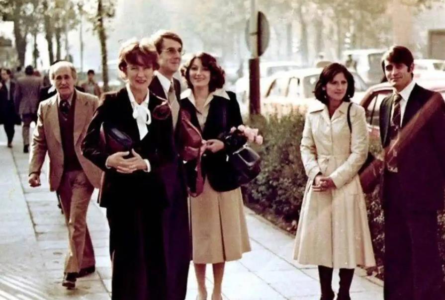 伊朗球员拒唱国歌会被处罚吗,伊朗球员拒唱国歌对不对