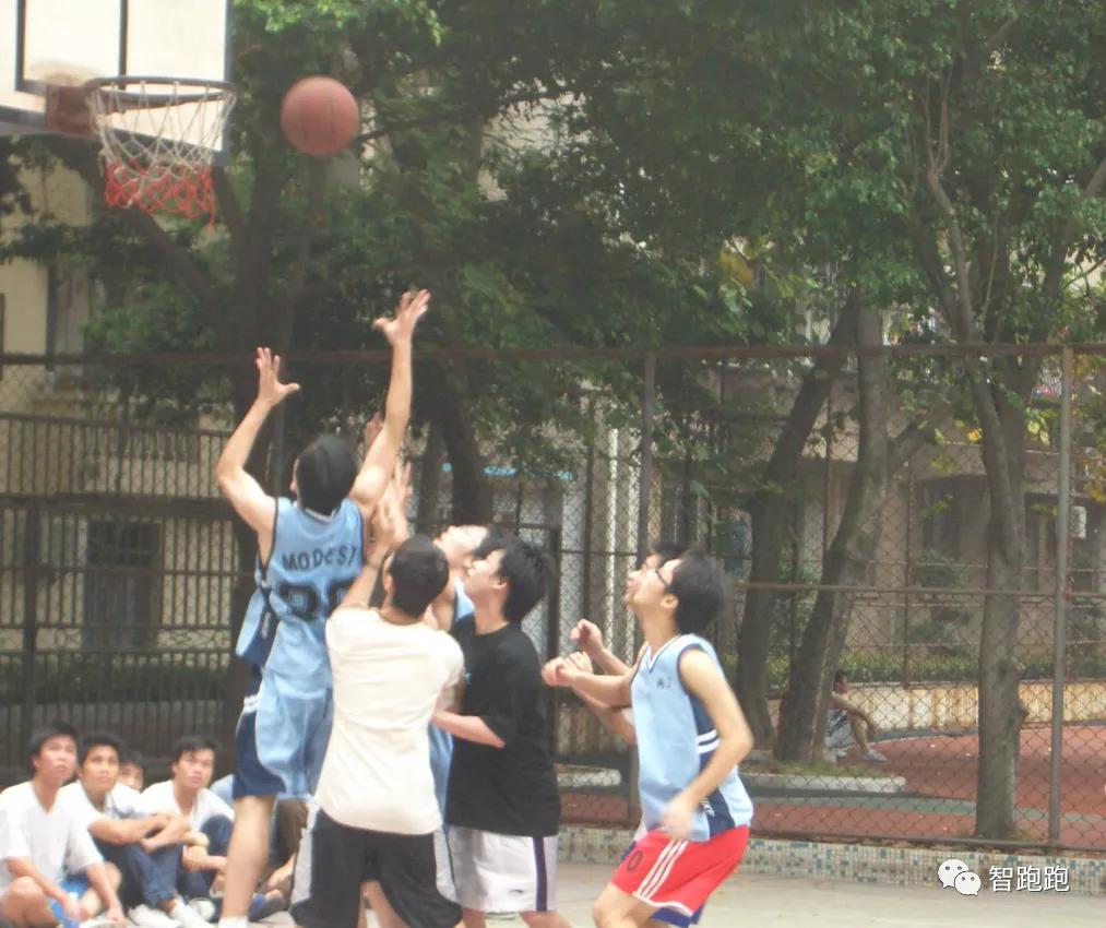 奇葩体育课老师,奇葩体育老师