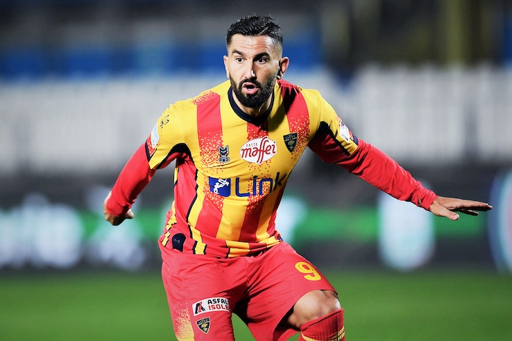 联赛唯唯诺诺国家队重拳出击,联赛唯唯诺诺转会重拳出击