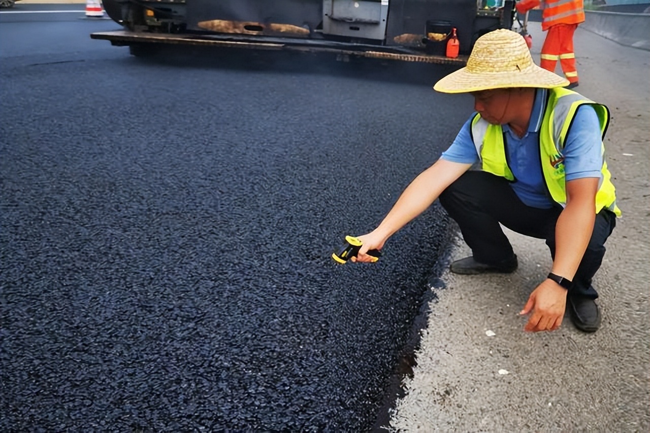 环氧沥青再生路面研究报告,一种新颖的多孔隙沥青透水路