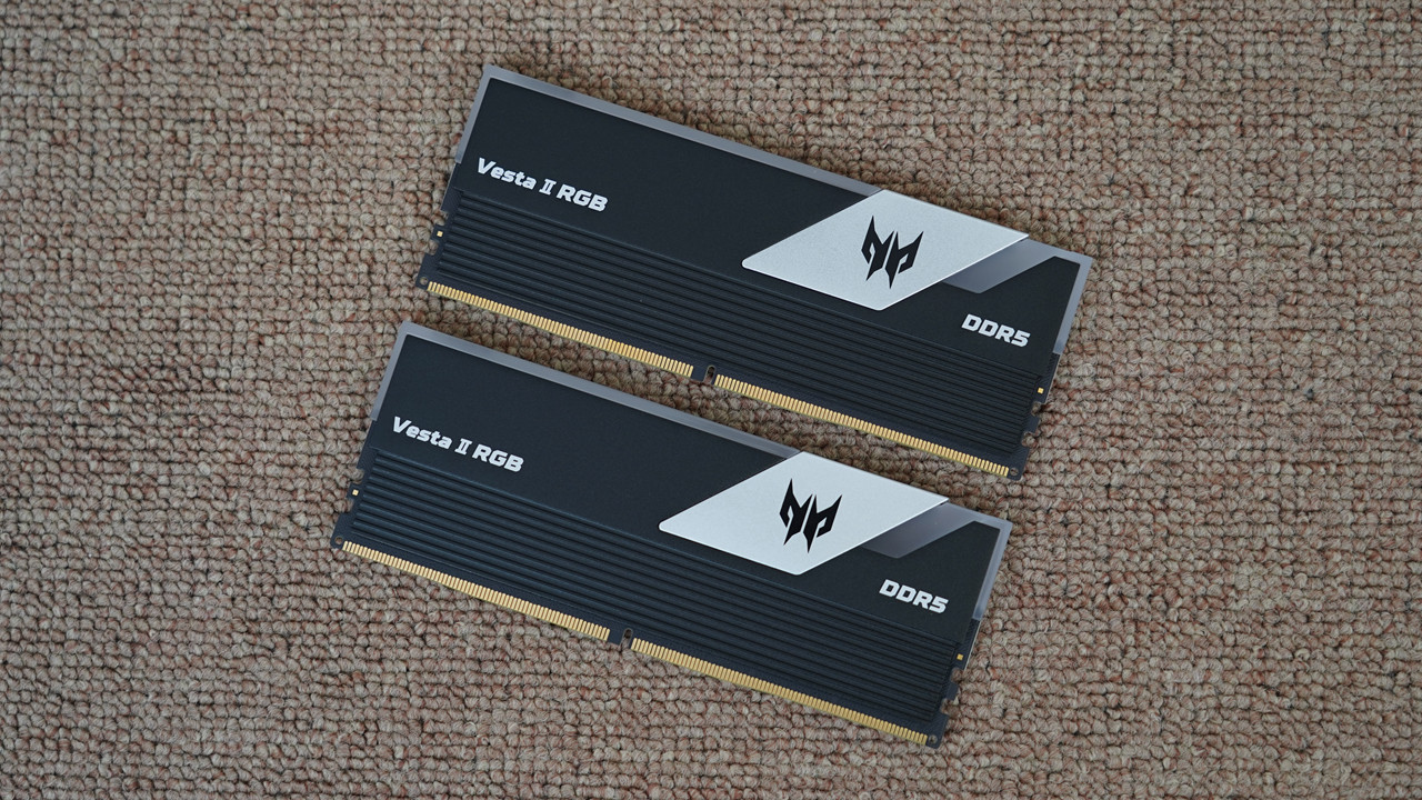 内存宏碁掠夺者ddr5跑分多少,宏碁掠夺者内存条炫光和冰刃展示