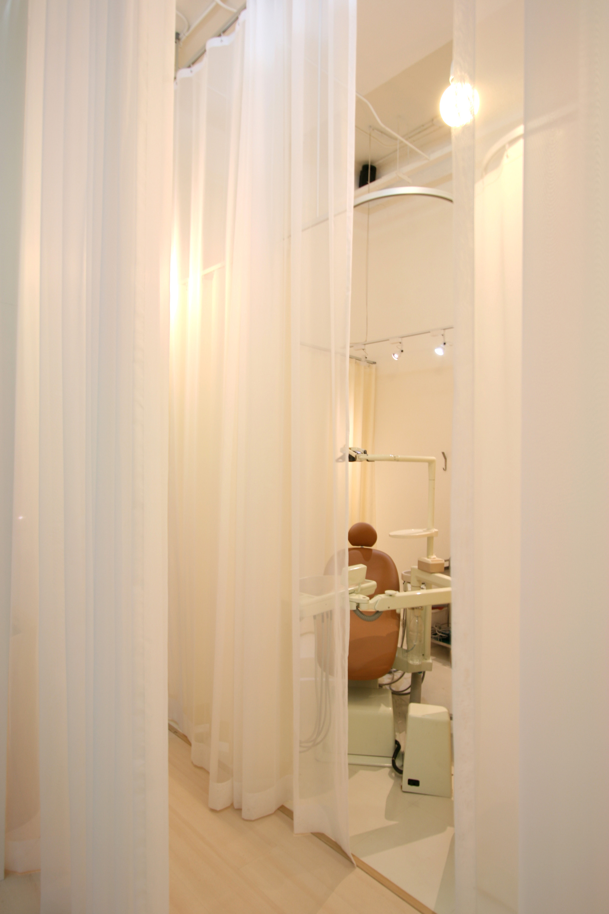 口腔诊所设计空间｜以白的简洁，描绘有质感的空间设计