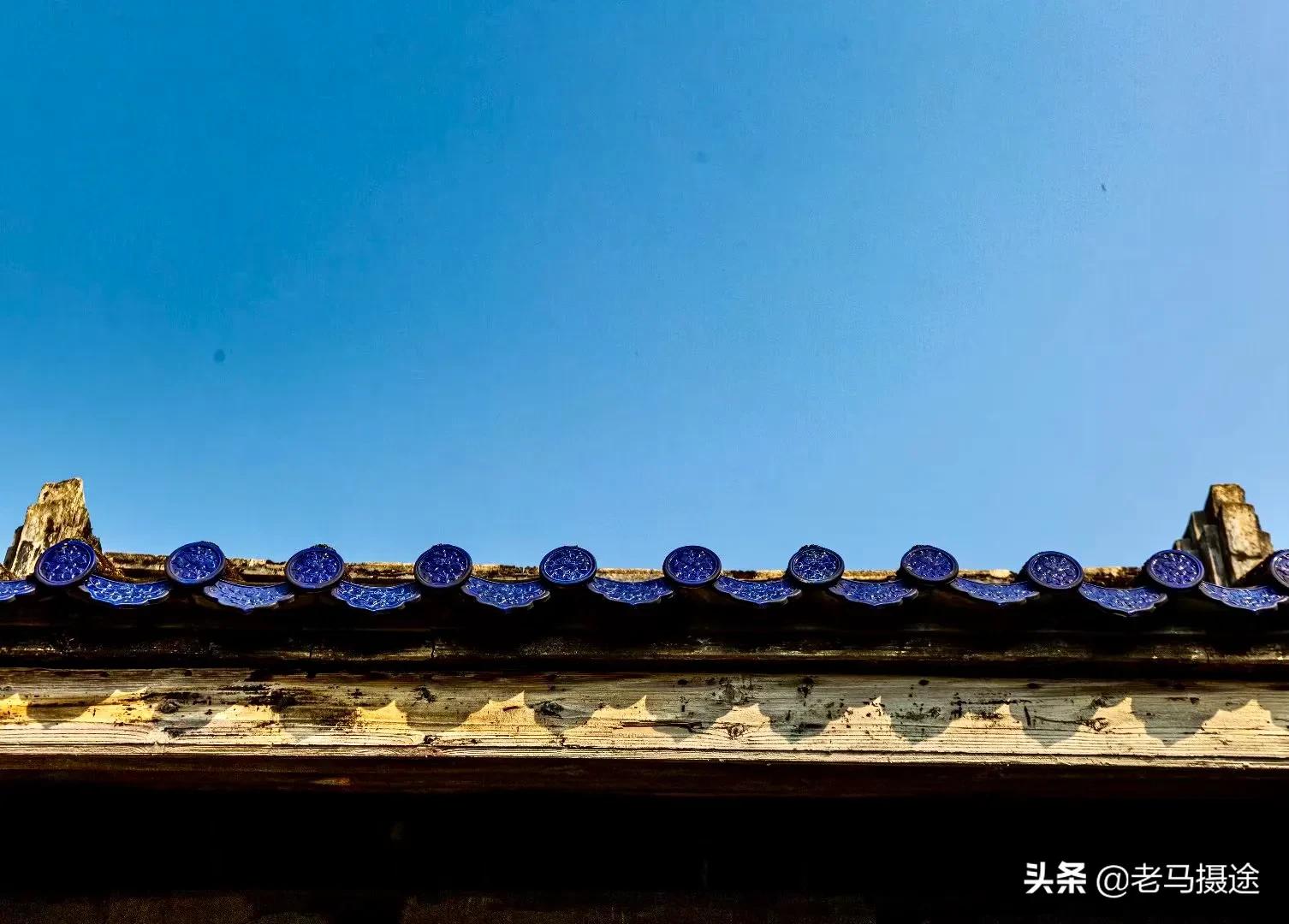 广东潮州凤凰，有一座名气没汕头陈慈簧故居大，但袖珍秀气的大院