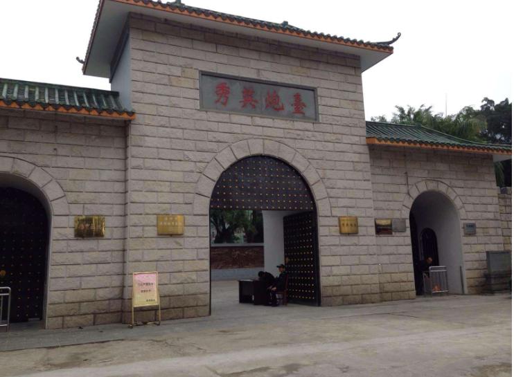 自驾游海口旅游住在哪里最合适,海南自驾游最佳路线海口到三亚