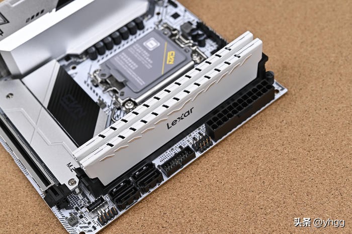 七彩虹影驰b460m,七彩虹b760i显卡