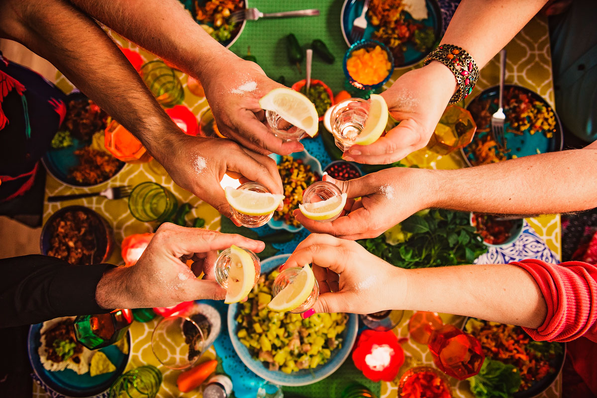 龙舌兰加盐加柠檬是什么味道,龙舌兰为什么要加盐和柠檬