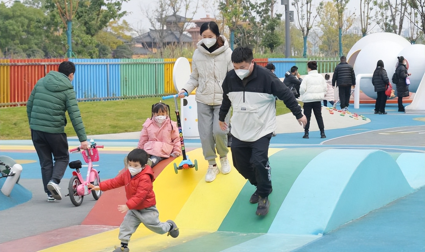 空港中央公园跳跳游乐园,跳跳云室内儿童乐园