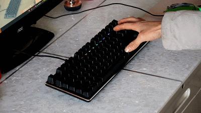 用了机械键盘就不想用薄膜键盘,用了就不想换的东西