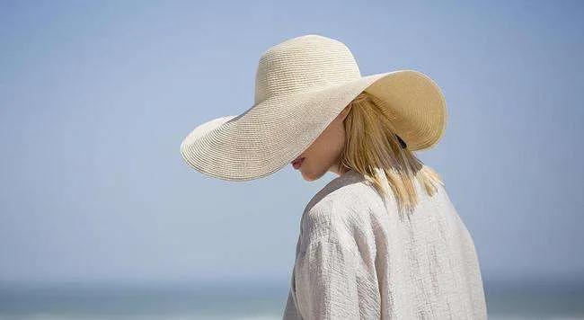 不笑没皱纹一笑就有皱纹怎么办,大笑又怕长皱纹的图片