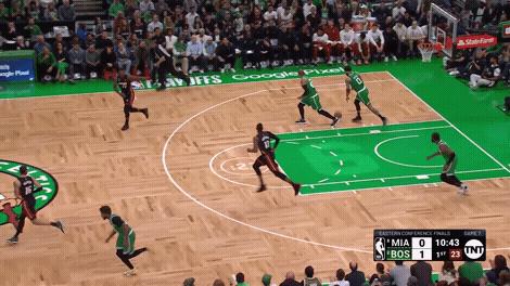 球场放大镜视频大全,黑八奇迹抢七背靠背