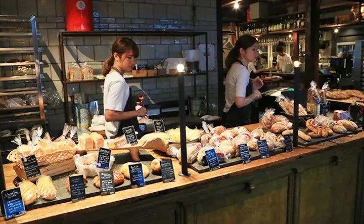 巴黎贝甜开了“BISTRO”，刷爆朋友圈的BISTRO到底是什么？