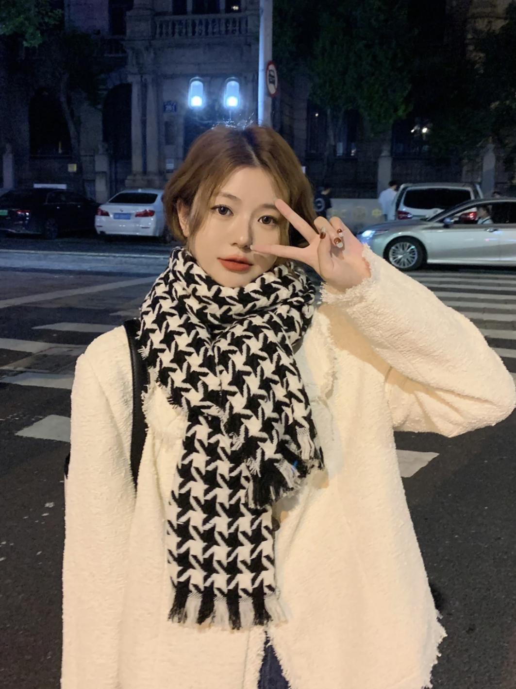 大衣围巾冬天最慵懒时髦的组合,大衣围巾入冬王炸组合