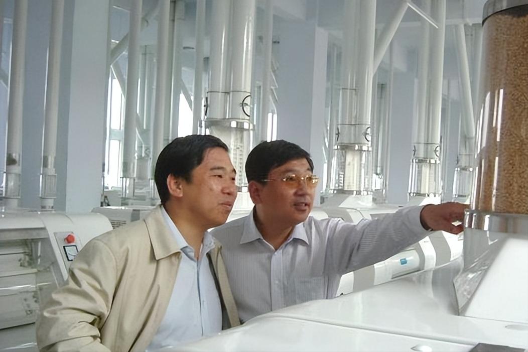 “面粉大王”丹志民，白手起家身价48亿，掌舵千亿面粉龙头企业