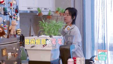 05超女李宇春夺冠背后,超女李宇春夺冠视频