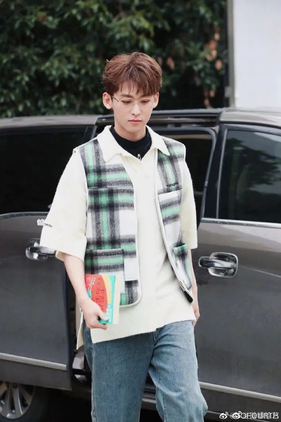 秋日必备穿搭男,冬季马甲穿搭高级感