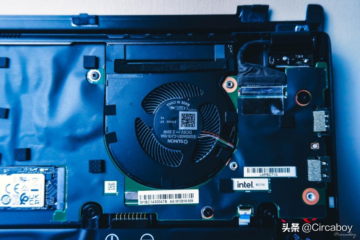 intelnucx15测评,intelnucm1512代值得买吗