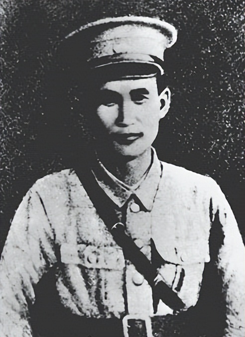 英雄刘志丹33岁牺牲，毛主席亲自为他题碑，唯一的女儿继承其遗志