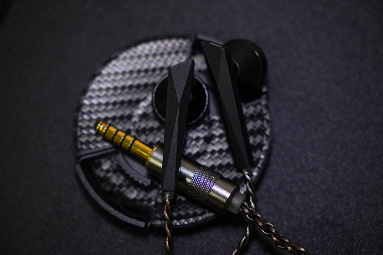 达音科alpha3和苹果airpods,达音科alpha3买3.5还是4.4