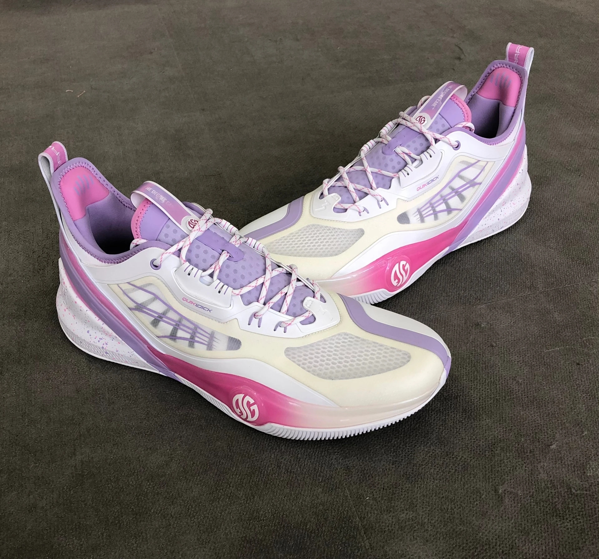 Adidas好好学习一下!361度AG3Pro低帮版“吉他之神”配色曝光