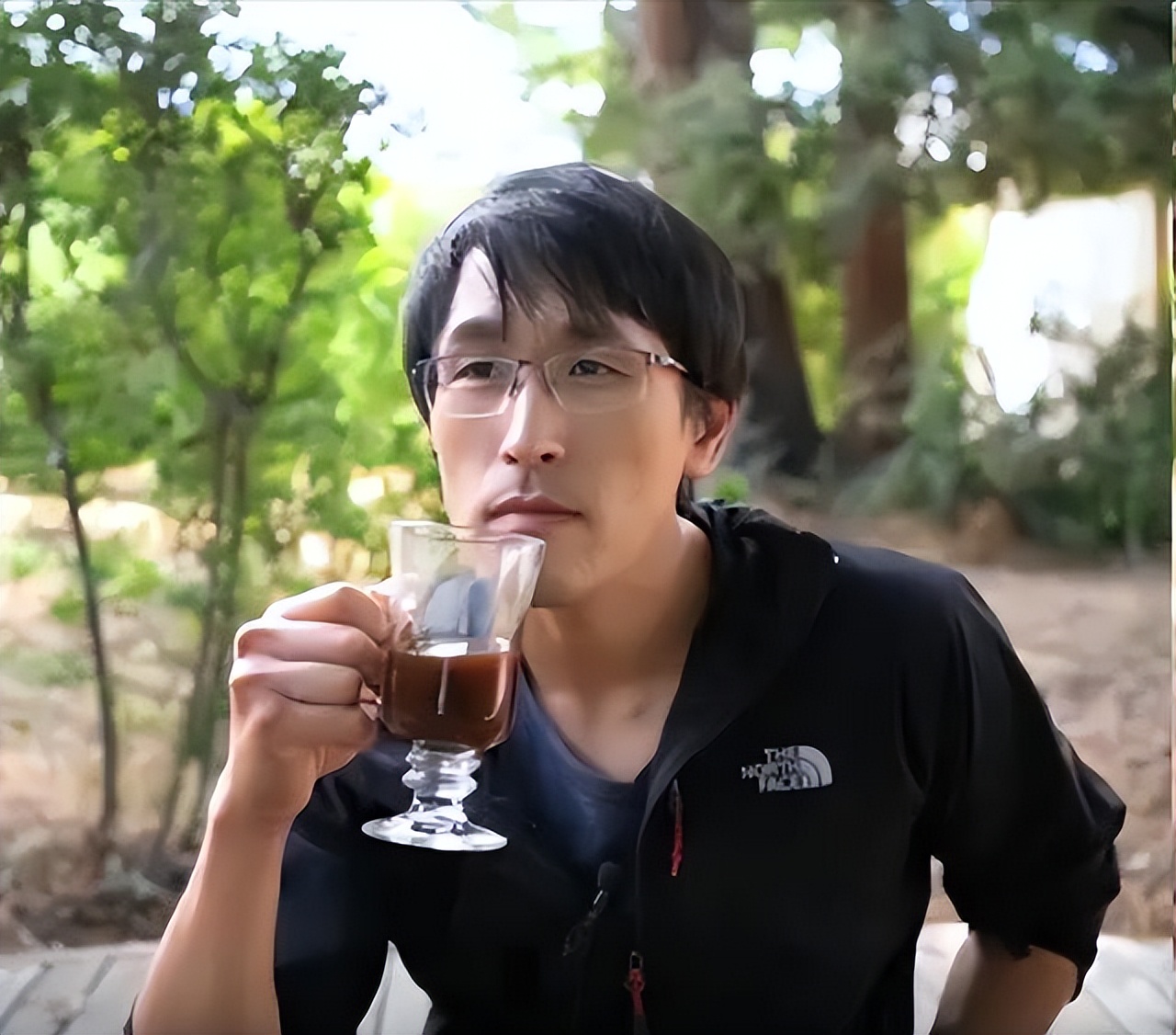 浙大学霸陈勤留美工作年薪百万,高考状元陈勤的仕途之路