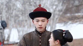 禁忌慾望：深夜影院里的诱惑镜头