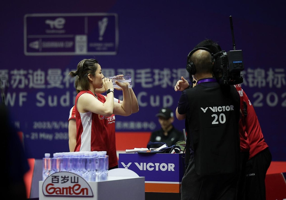 3比0大胜日本国乒问鼎冠军,日本3比2逆转韩国队