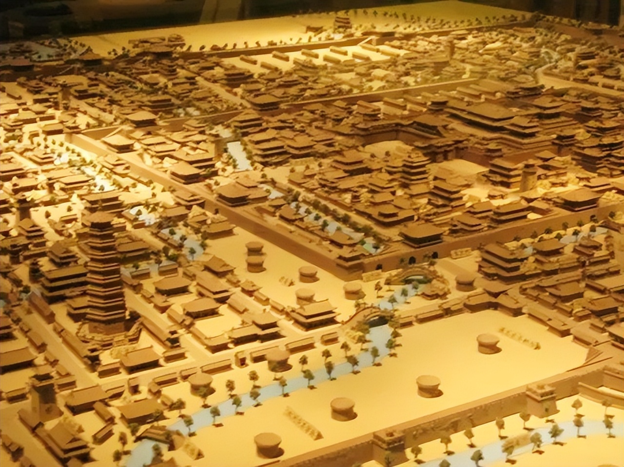 中国历史上1500年无任何史料记载,我国历史1500年空白期发生了什么