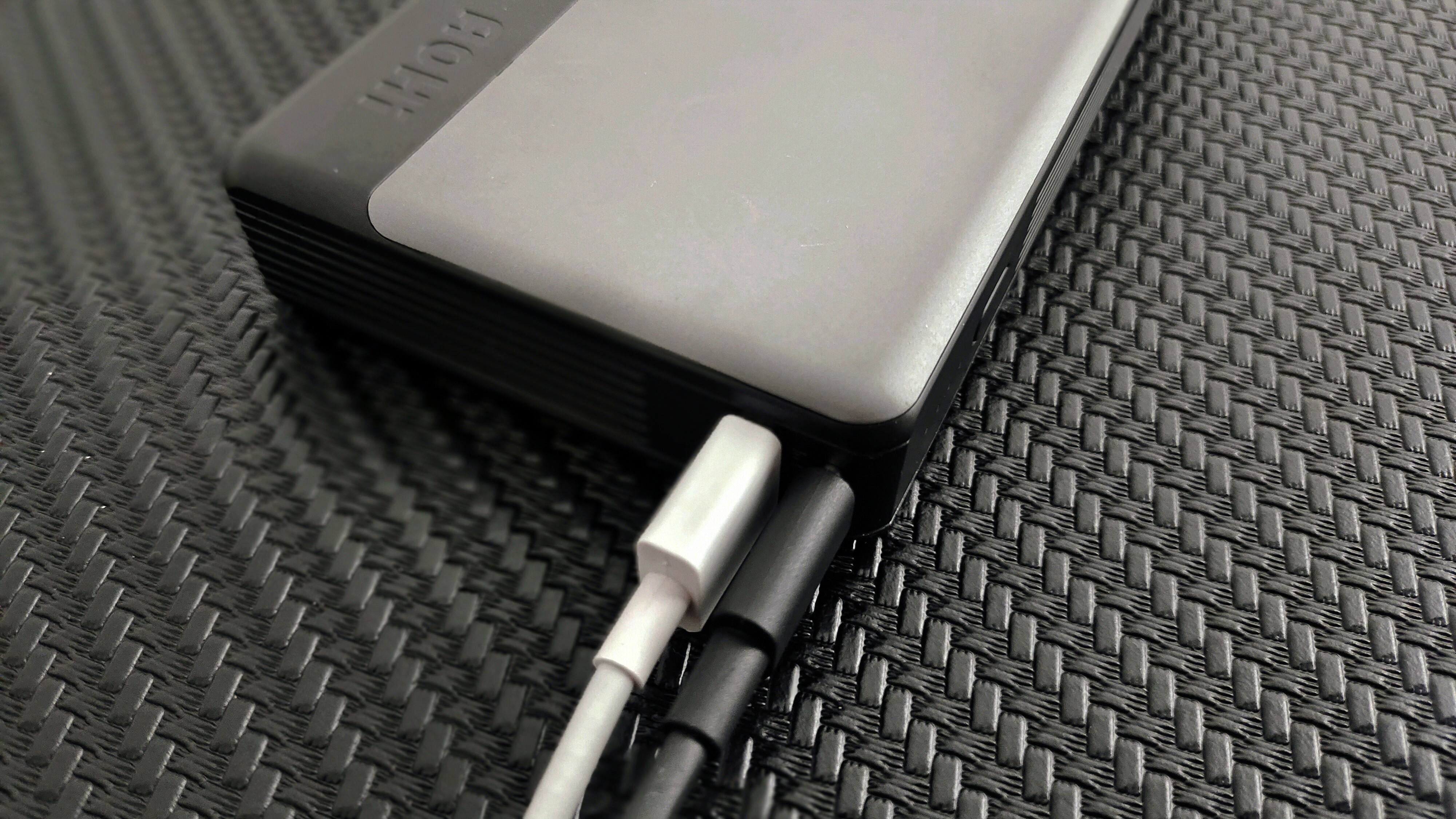 300a的快充可以充60v100ah的电池吗,3w毫安充电宝充oppo能充多少次