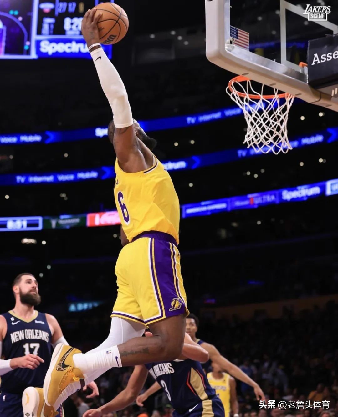 詹姆斯准三双湖人轻取森林狼湖人,恭喜湖人季前赛三连胜合集