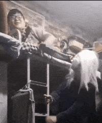 公司上班职业装女,公司发的职业装太紧