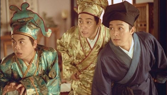 才子给厕所写了一幅对联，上联“甘解衣带终不悔”，下联拍案叫绝