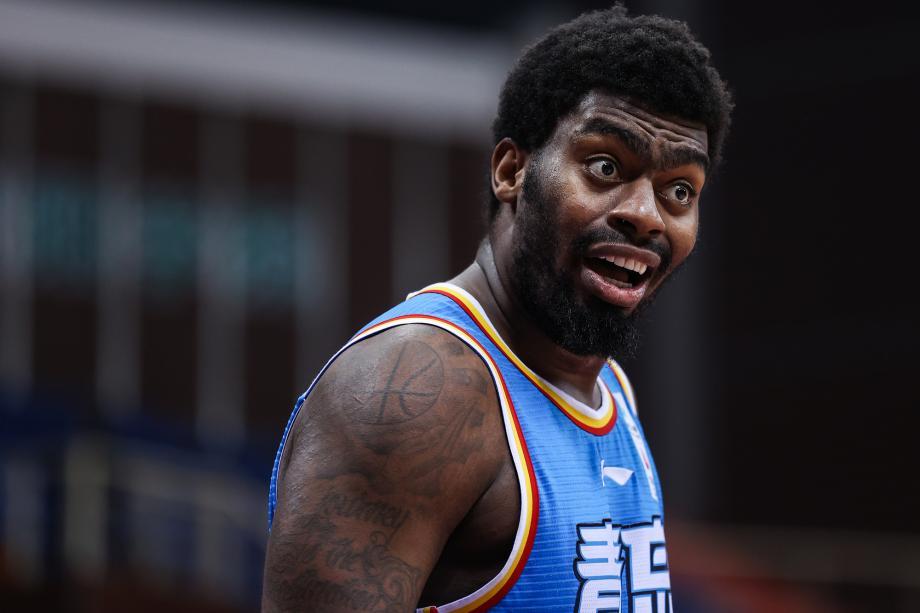 广东外援杨鸣视频,广东队杨鸣最新消息