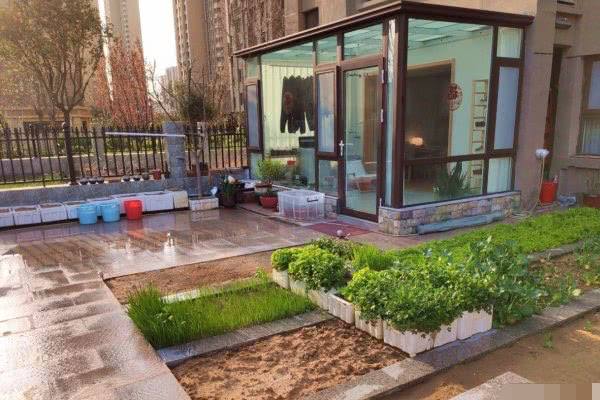 一楼带院的房子利弊,一楼带院房子住着舒服吗