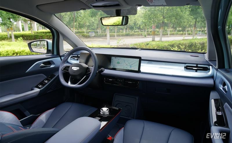 品牌销量持续向上突破关键产品静态体验几何E