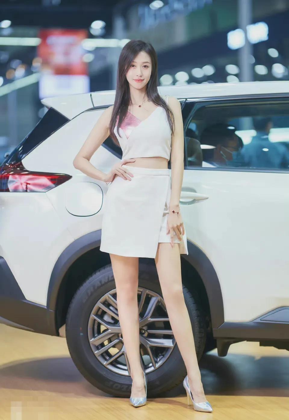 最有亲和力的车模,有亲和力车模