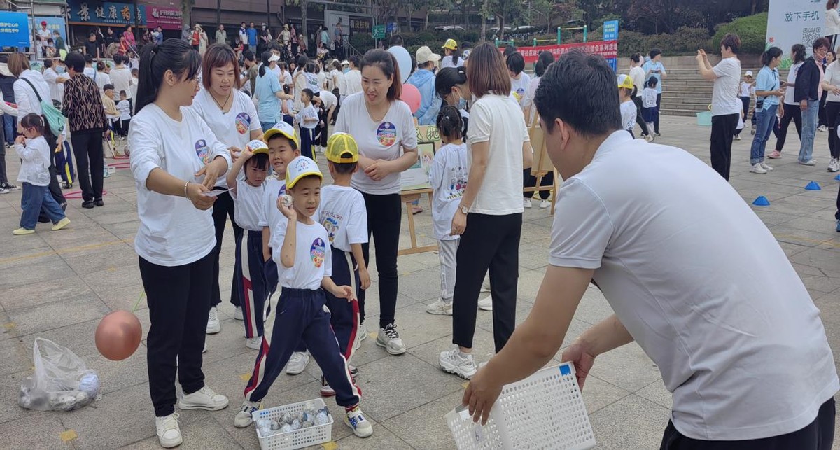 新时代文明实践情暖元宵节,新时代文明实践活动与孩子共成长