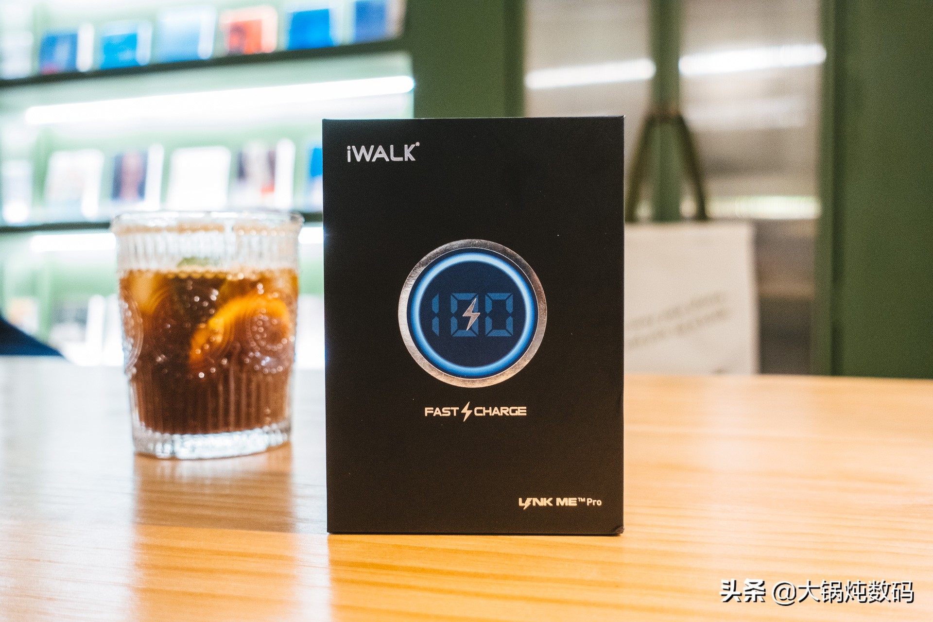 口红充电宝小巧usb,苹果超薄磁吸式充电宝测评