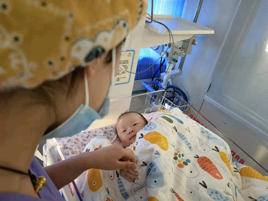 甘肃宝石花医院有没新生儿科,甘肃宝石花医院儿科护士长