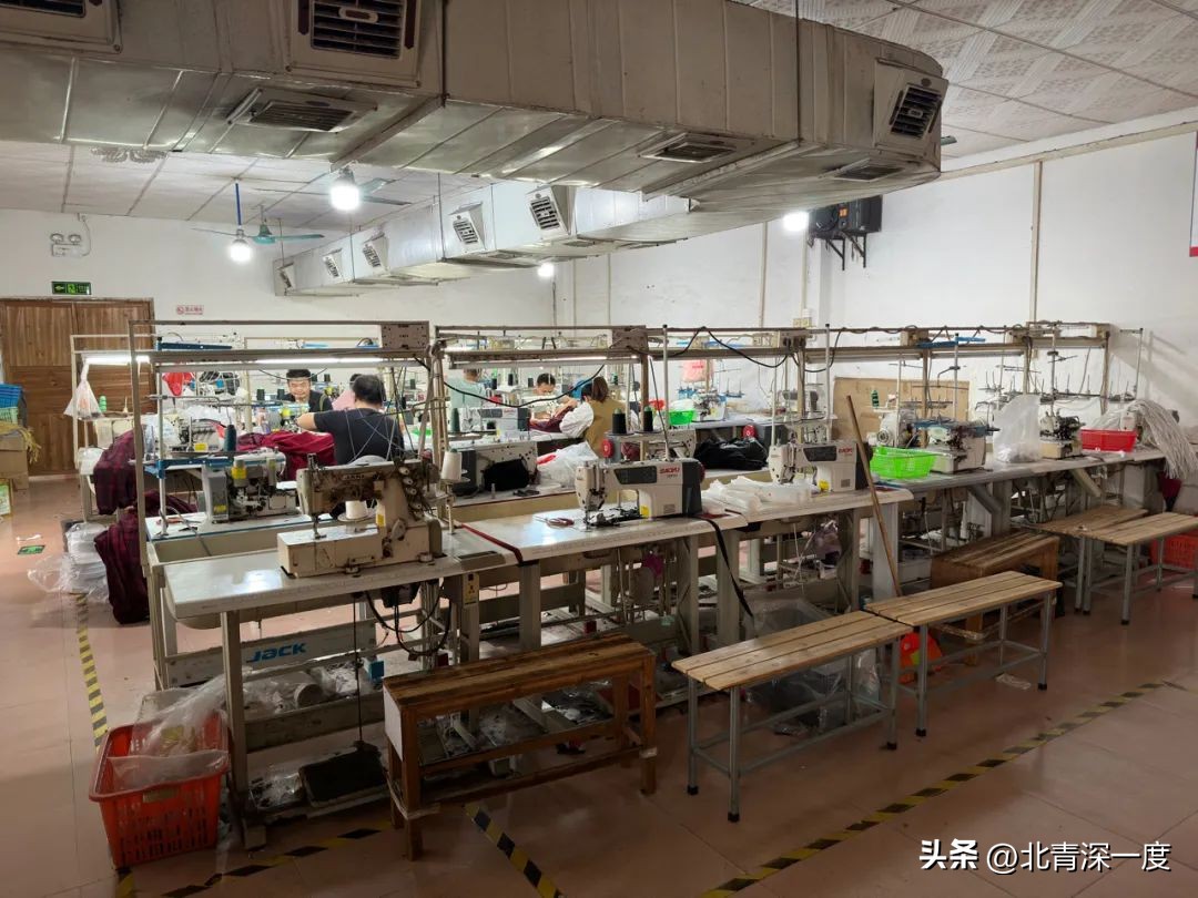 拆违中的广州康鹭制衣村：有人一夜间从老板做回散工，也有人想重新买厂“赌一把”