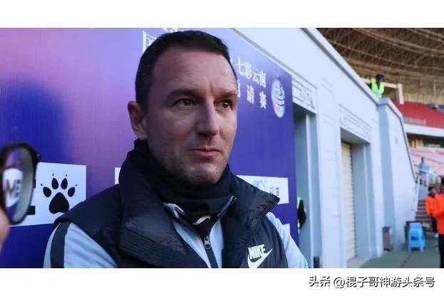 国足可能是扬科维奇成名之战吗,国足教练扬科维奇先生