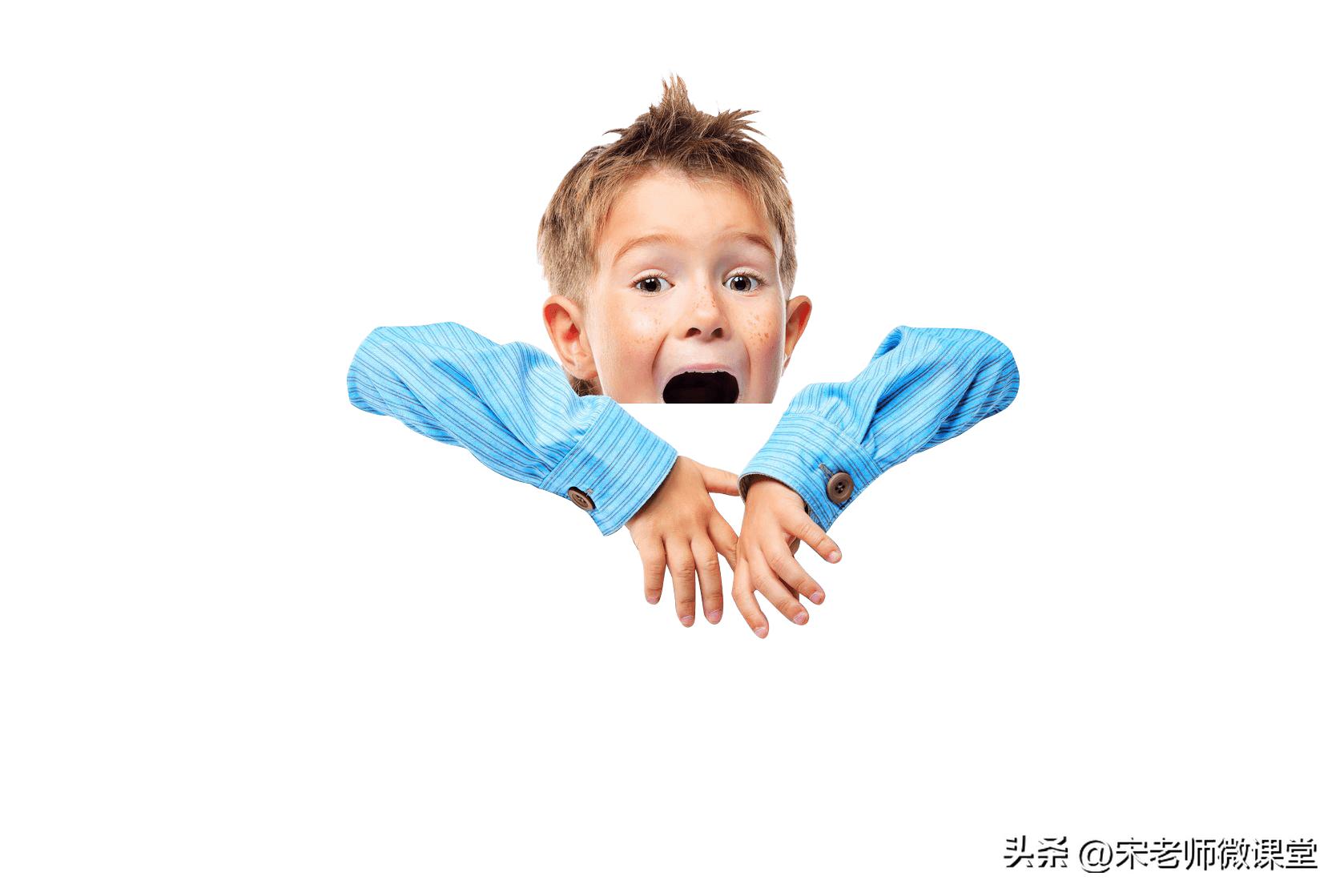 父母怎么安慰情绪低落男生,父母怎么安慰孩子的情绪