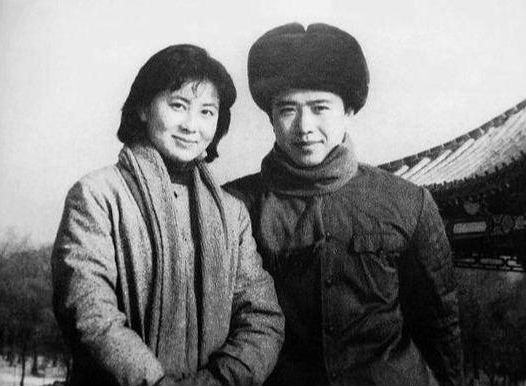 陈国军和刘晓庆离婚后的相遇节目,导演陈国军和刘晓庆有孩子没有