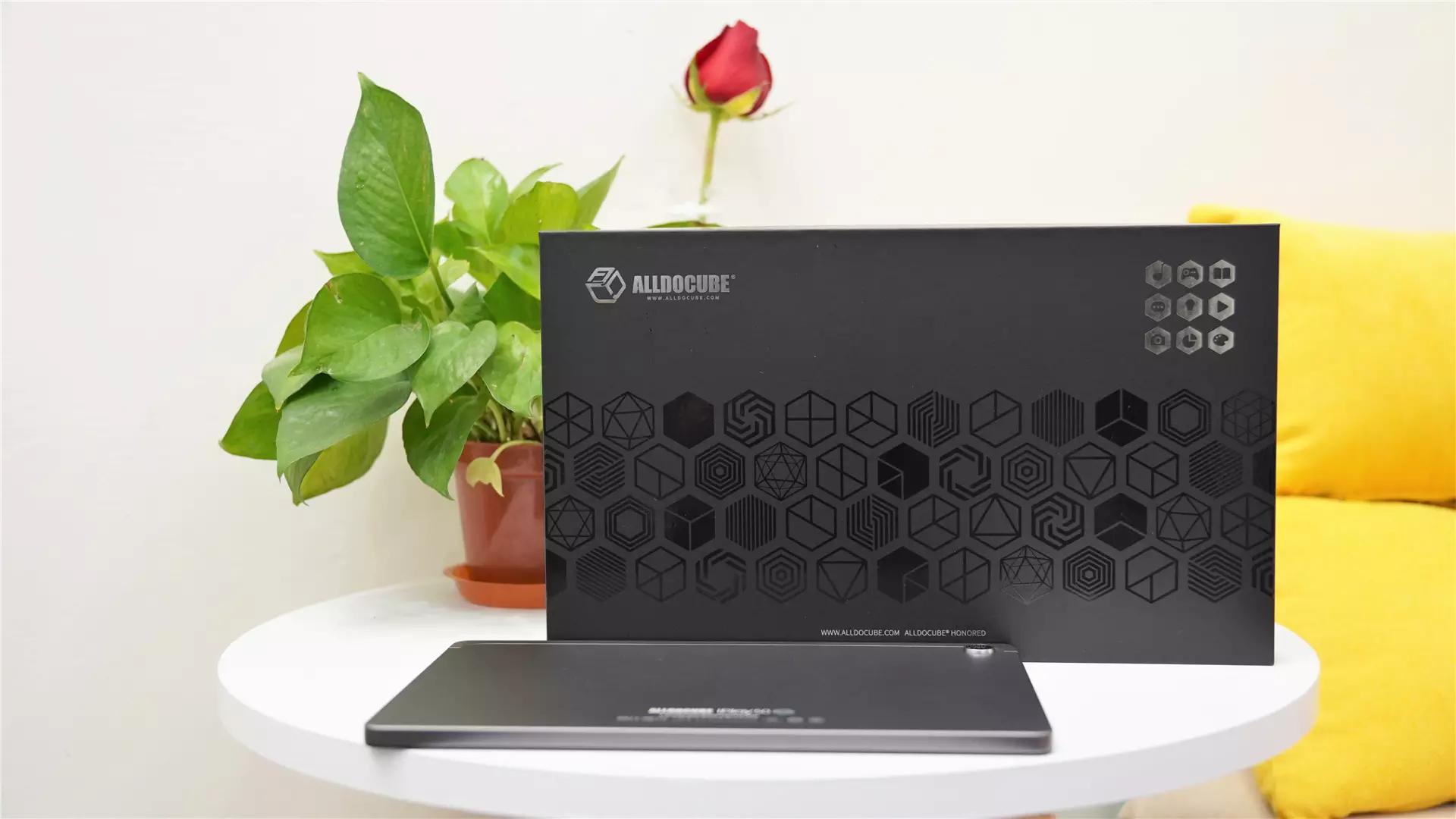 酷比魔方iplay50pro和redmipad,酷比魔方iplay50pro对比联想小新